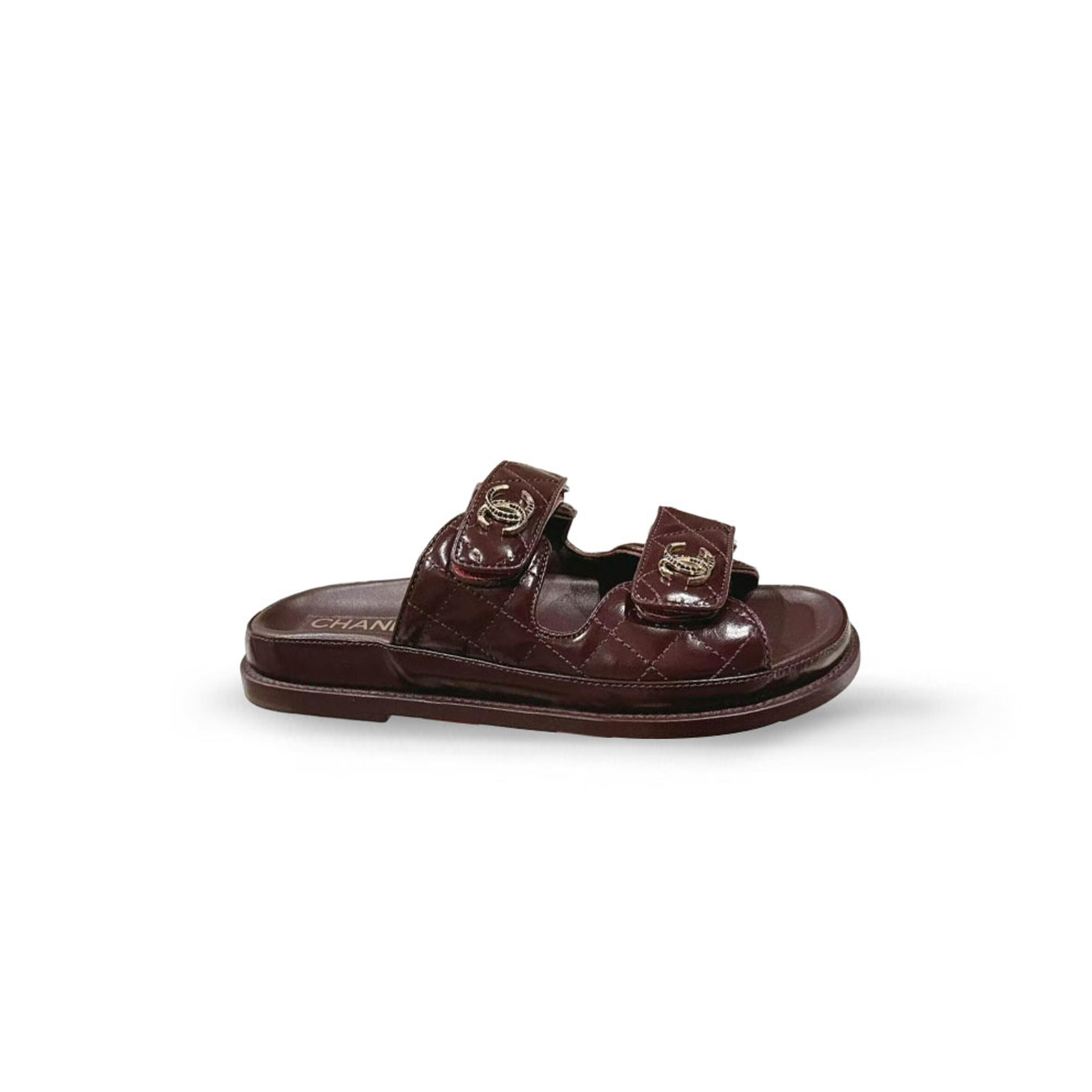 Ch**el burgundy red patent gold cc logo mule slides